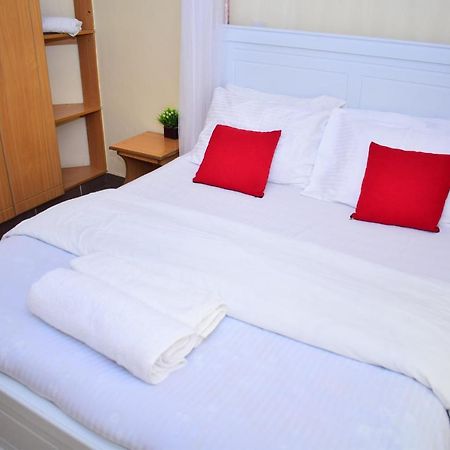 Elegant Comfy Rooms- Jkia Найроби Экстерьер фото